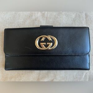 Gucci Black Leather Wallet with Gold Interlocking GG